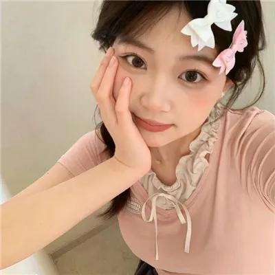 小雨爱蜜莉海报